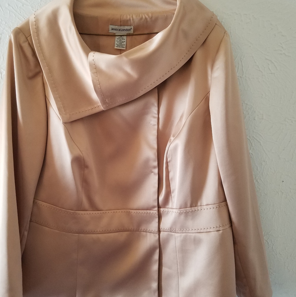 Jessica London two piece fashion suit.